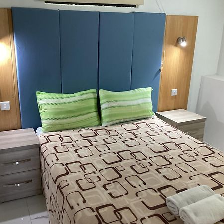 Whitestar Guesthouse Салина Экстерьер фото