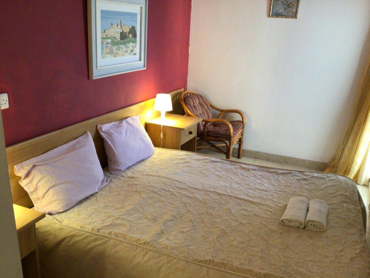 Whitestar Guesthouse Салина Экстерьер фото