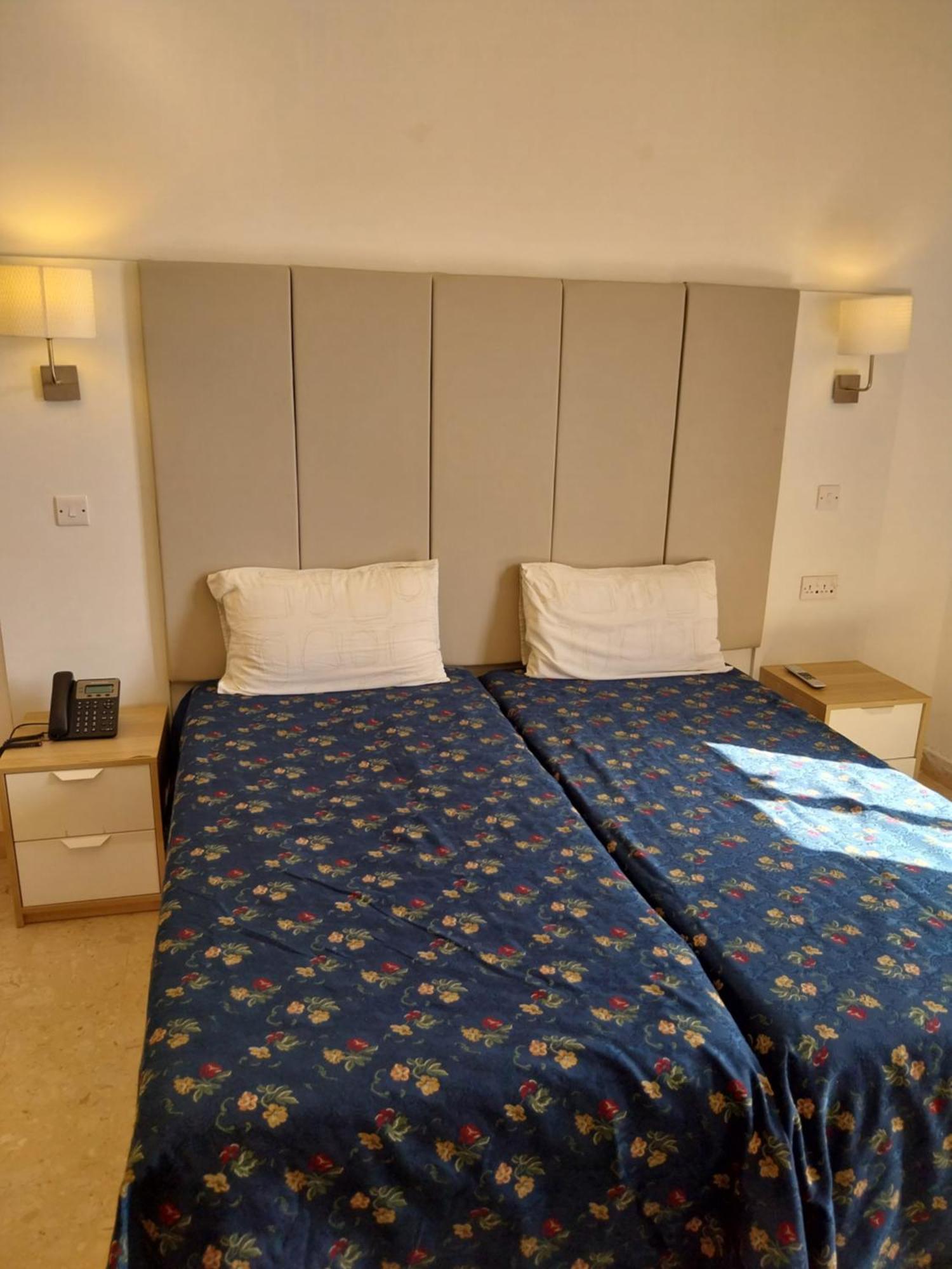 Whitestar Guesthouse Салина Экстерьер фото