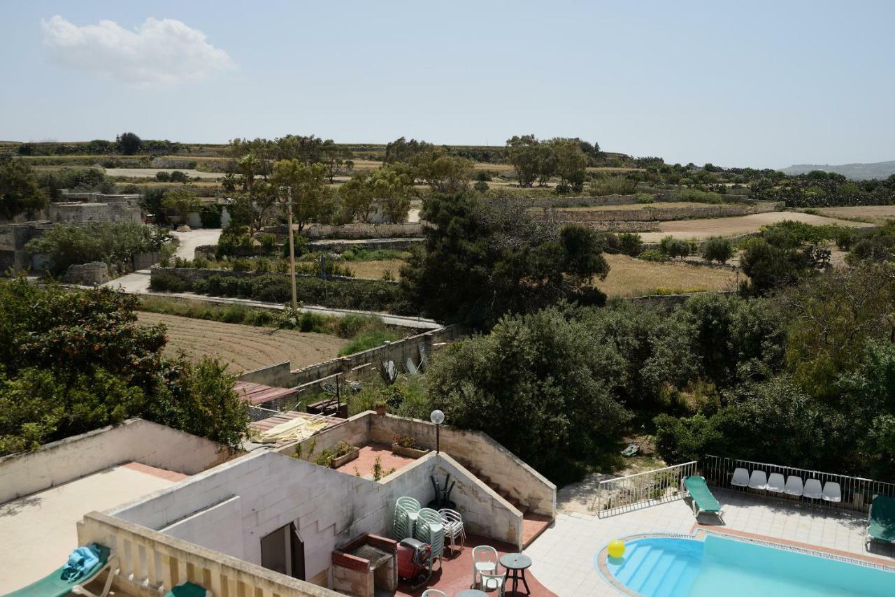 Whitestar Guesthouse Салина Экстерьер фото