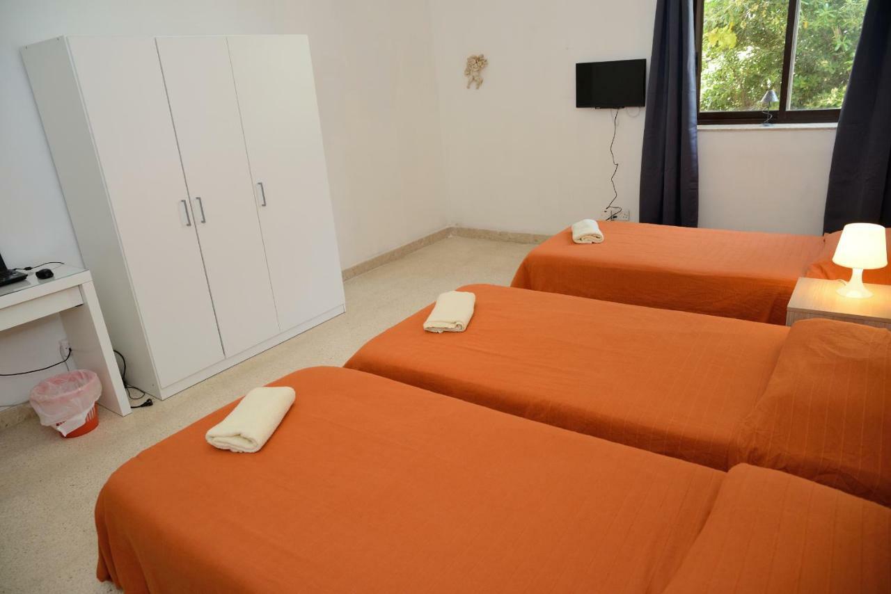 Whitestar Guesthouse Салина Экстерьер фото